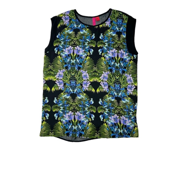 Worn very few times. Condition is like new. - Picture 4 of 5